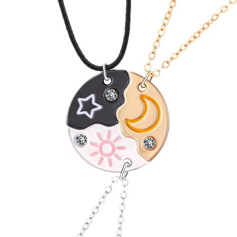 3人の親友のための太陽・月・星ピザ友情ネックレス