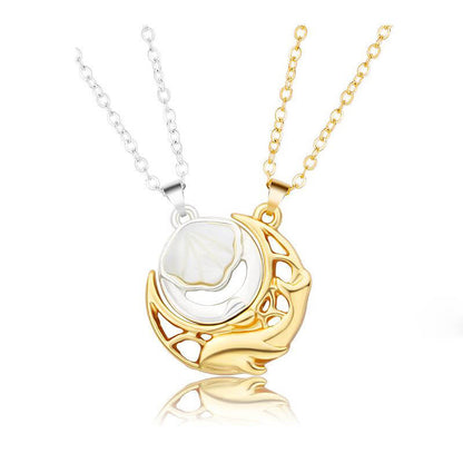 Magnetic Shell and Whale Neckalce Set