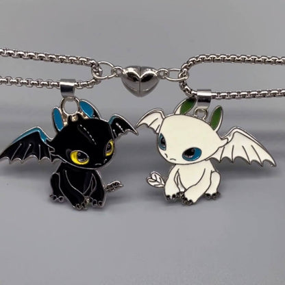 ヒックとドラゴン トゥースレス＆ライト・フューリー 親友ネックレスセット